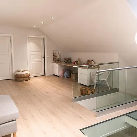 Hus I Villa Stryn