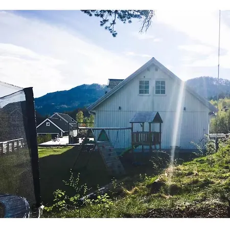 Hus I Stryn